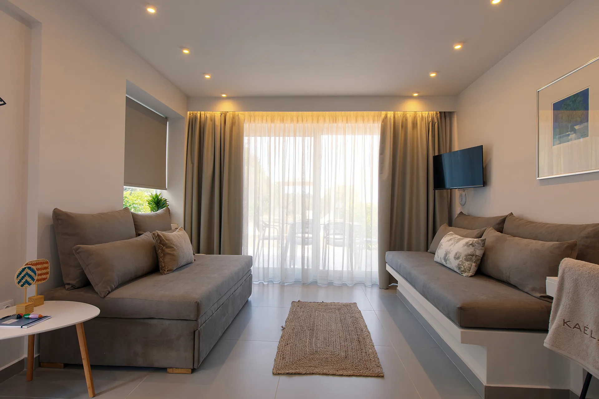Kaela Pool Villas-One-Bedroom Villa with Private Pool dnevna soba